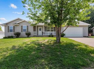 206 Grace Ave, Urbana, IA 52345