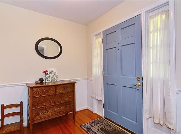 2nd image of 5701 Idlebrook Dr