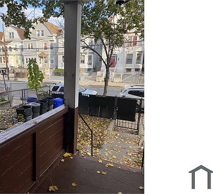 2nd image of 214 N 9th St #1B