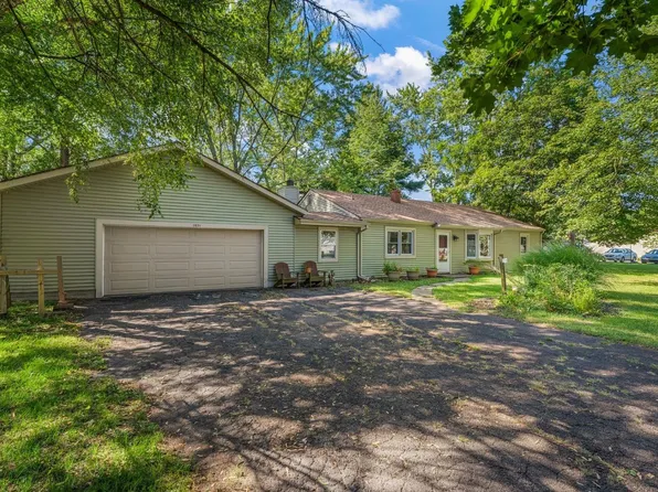 1031 W Beam St, Porter, IN 46304