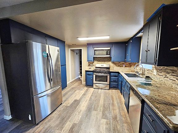 3rd image of 41113 Academy Dr