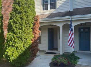 320 Tulip Ln, Freehold, NJ 07728
