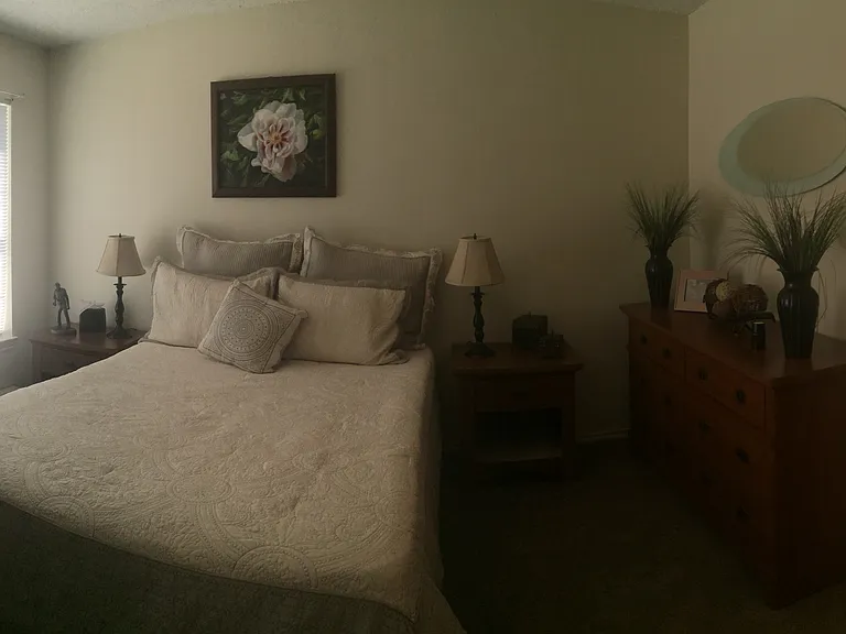Beverly Place Apartments — Photo 3