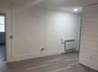 1 Center St, Guilford, ME 04443