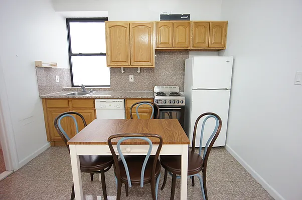 Rented by Compass | media 19