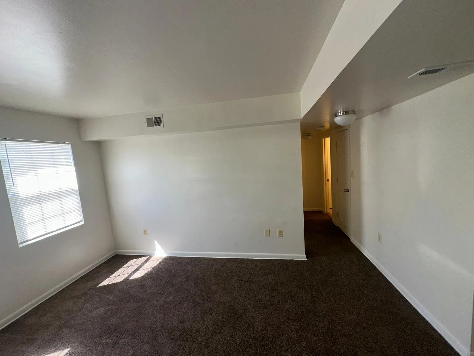164 Mississippi Avenue Southeast - 101 — Photo 4