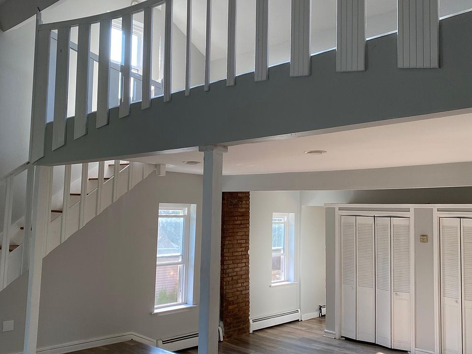 1st image of 3126 Woodbine Ave APT 2
