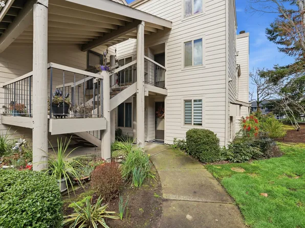 11683 SW Boones Bend Dr #5-2D, Beaverton, OR 97008