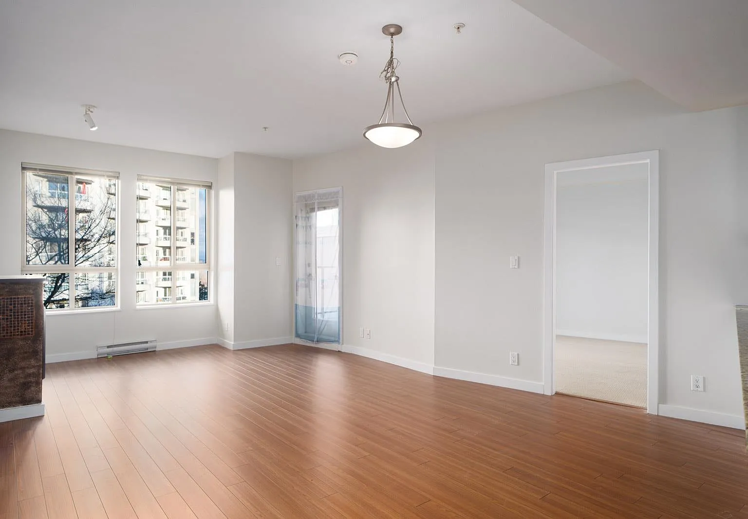 2 bed, 1012 sqft, $2,750 — Photo 1