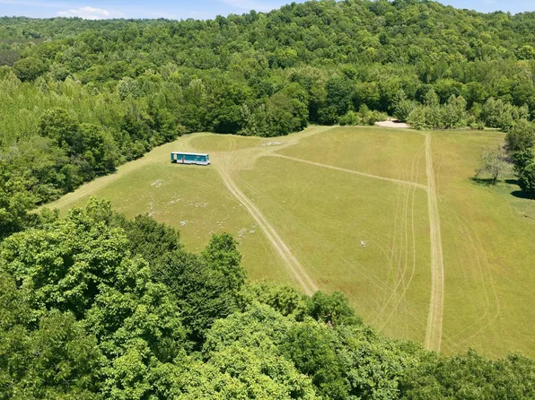 1490 Upper Standing Rock Rd, Dover, TN 37058