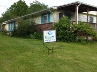918 E 3rd St, Richlands, VA 24641