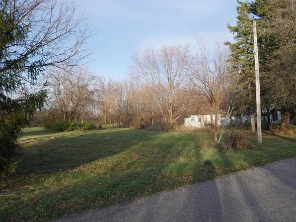 495 W Concord Pl, Sheldon, IL 60966