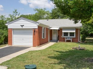 6 Grant Ct, Whiting, NJ 08759