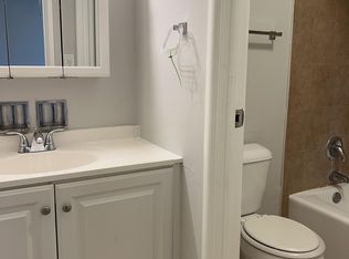 3335 147th Pl APT 3D, Midlothian, IL 60445