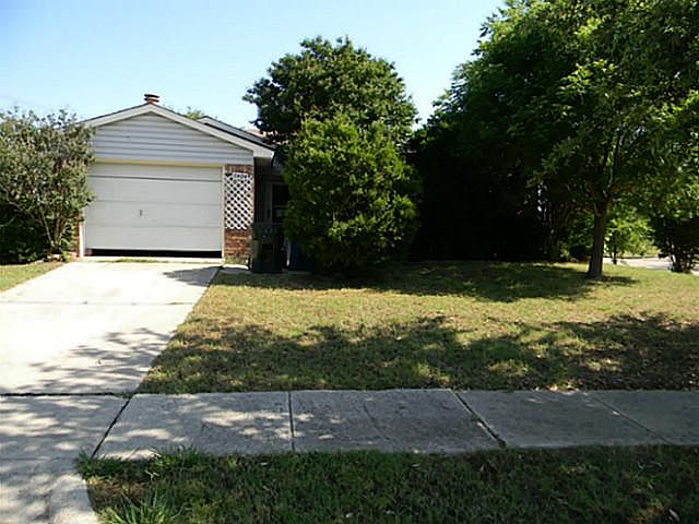 1st image of 5404 Russell Dr