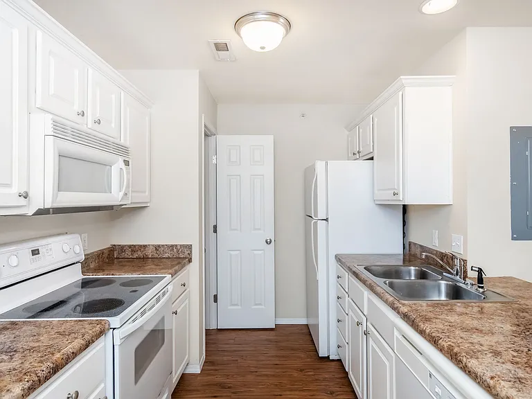 Marion Park Apartments Studio Kitchen