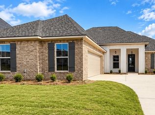 209 Woodcrest Dr, Stonewall, LA 71078