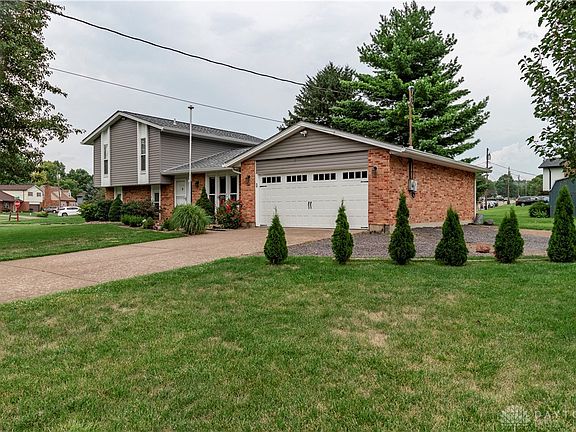 3rd image of 3745 Niemoeller Dr