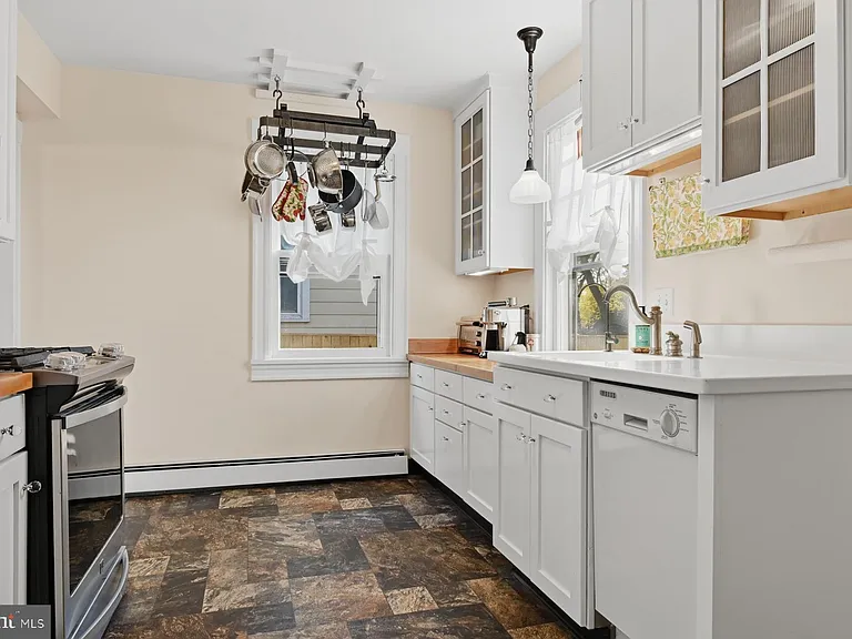222 Mount Vernon Ave — Photo 17