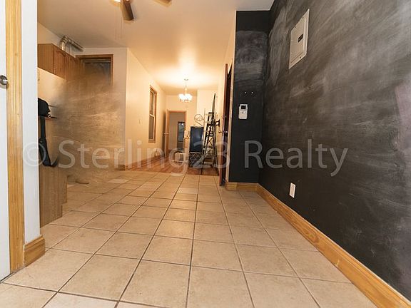 5th image of 3058 44th St APT 2R