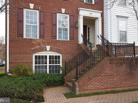 2nd image of 1607A Potomac Greens Dr Unit A