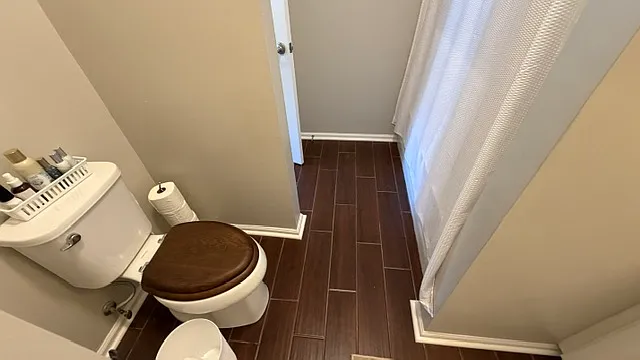 1028 Grace Hill Dr — Photo 32