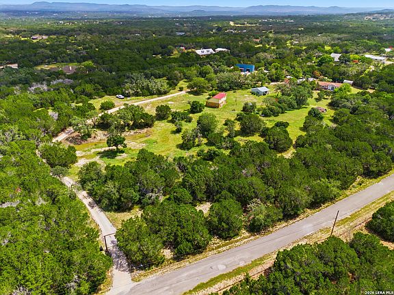 5th image of 443 OAK HILLS RD