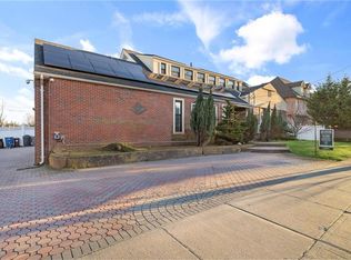 14005 Newport Ave, Belle Harbor, NY 11694