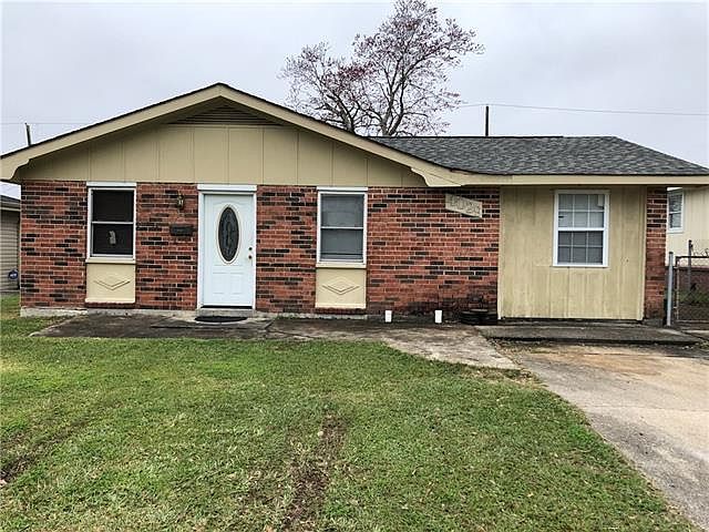 1st image of 4029 E Loyola Dr