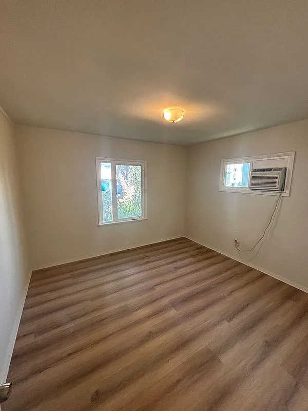 1 bed, 1.0 bath, 680 sqft, $2,000 — Photo 2