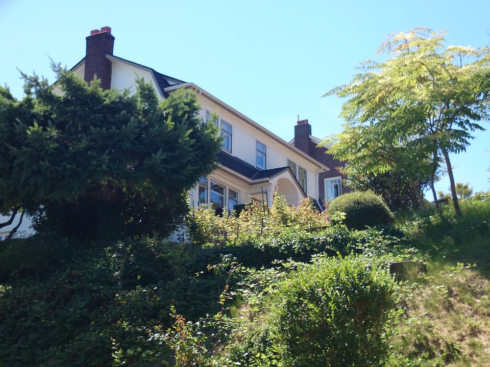 1st image of 1621 Bigelow Ave N