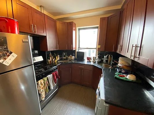 Rented by Mdays Realty | media 18