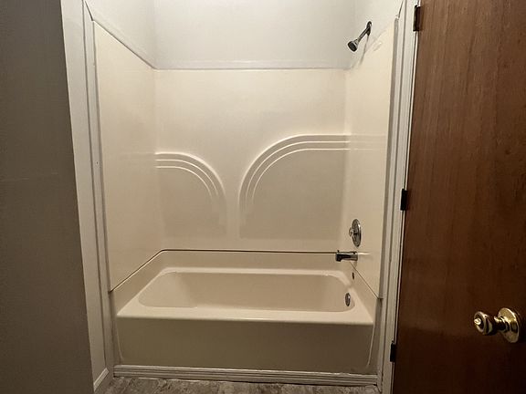 5th image of 306 N 11th St #1