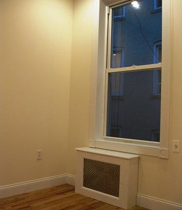 4th image of 412 W 44th St APT 6