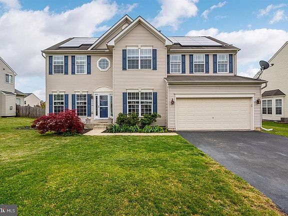 3rd image of 212 N Field Way