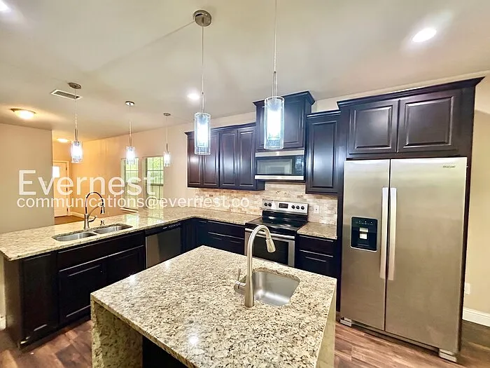 3502 Edgewood St — Photo 4