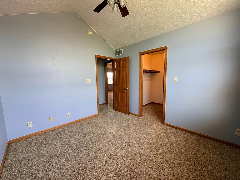 705 Hummingbird Ln — Photo 25