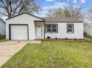 1162 Pineridge St, Wichita, KS 67218