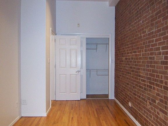 4th image of 368 W 46th St #2B
