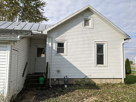 4th image of 216 N Kibler St
