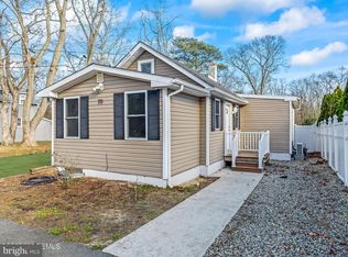 70 John F Kennedy Blvd, Pine Beach, NJ 08741