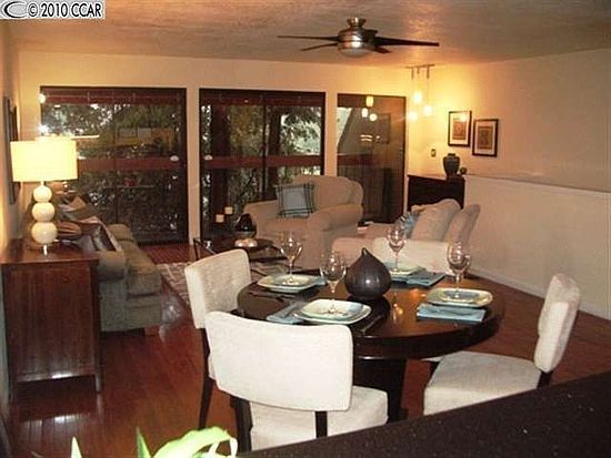 3rd image of 1600 Carmel Dr APT 9