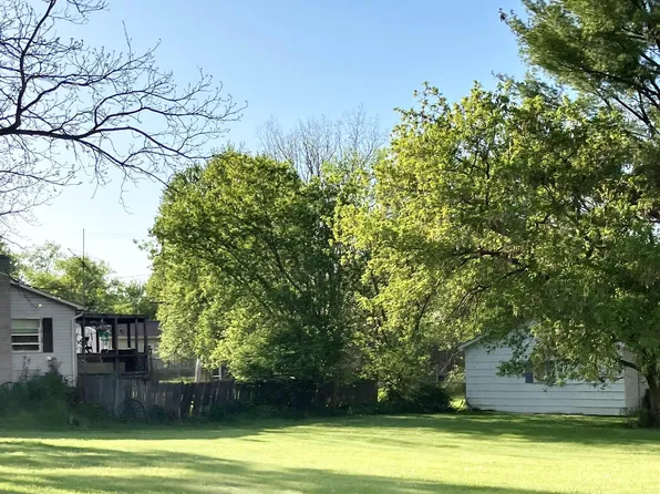 632 Rockingham Ave, Alma, MI 48801