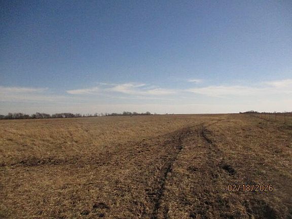 2nd image of 130 East Rd