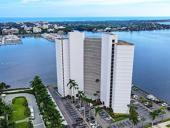 4th image of 1200 S Flagler Dr APT 1702