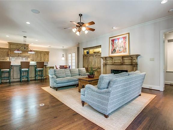 5th image of 6935 Oak Manor Dr
