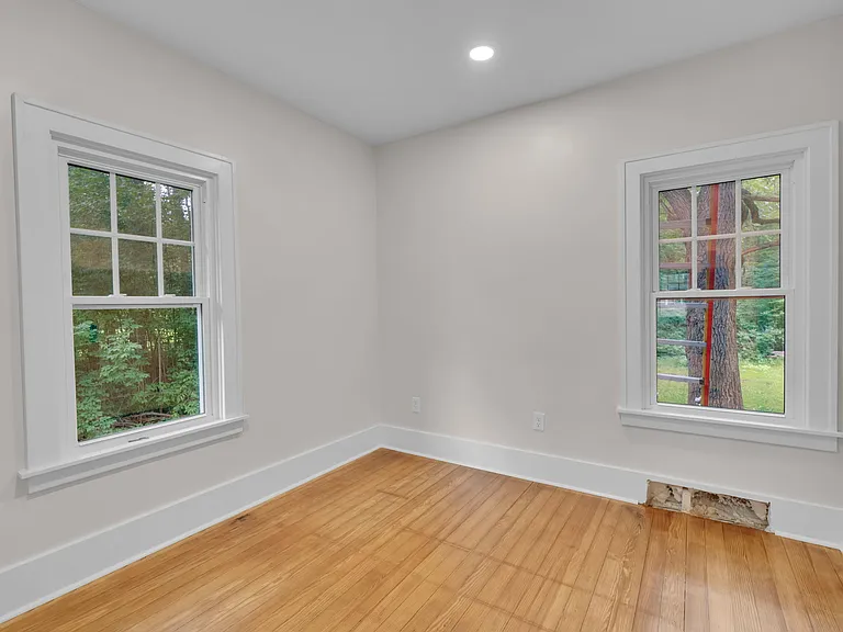 850 Campbell Blvd — Photo 40