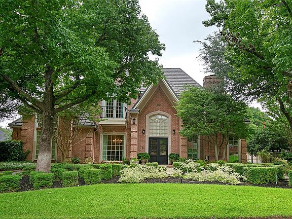2nd image of 4711 Lakeside Dr