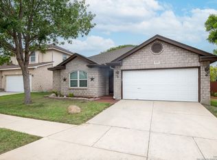 8215 Grissom Cir, San Antonio, TX 78251