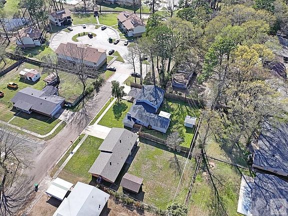 4th image of 2918 Sunset Rd